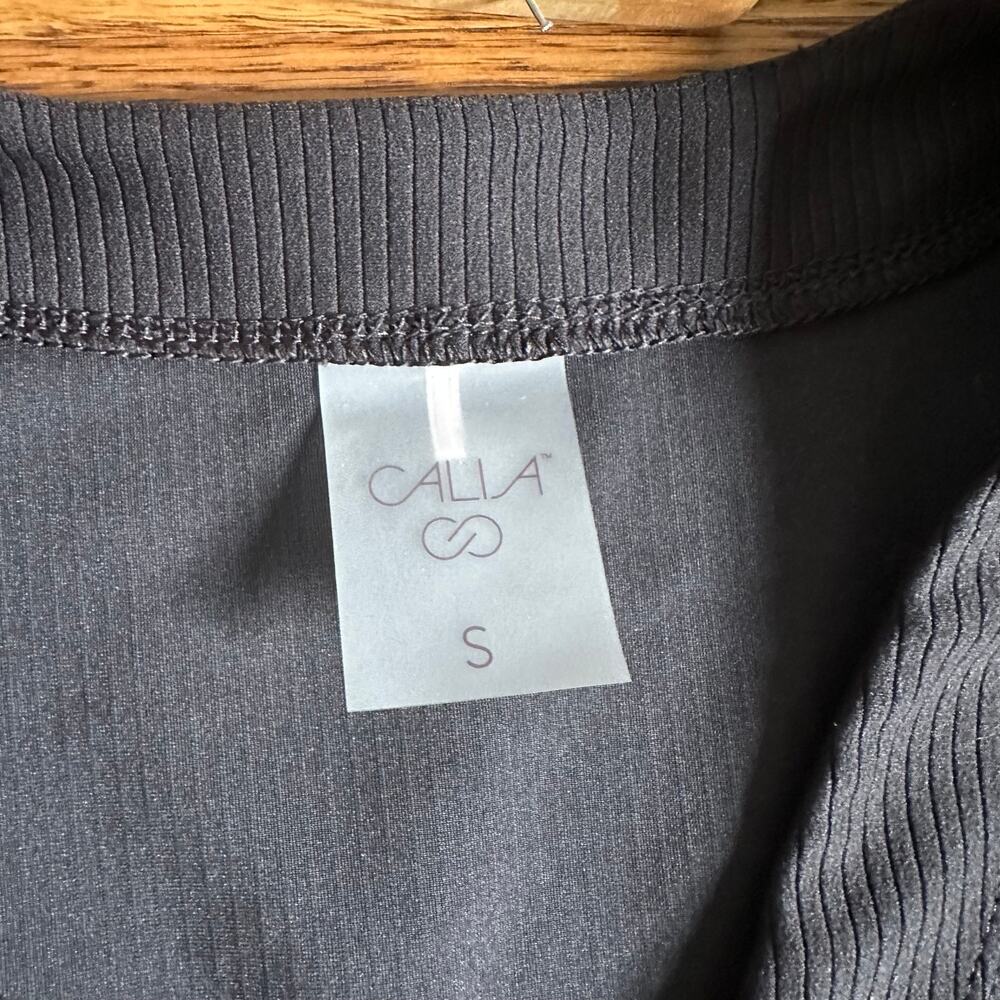 Calia Performance Black Cropped Ribbed Cardigan - Picture 5 of 9